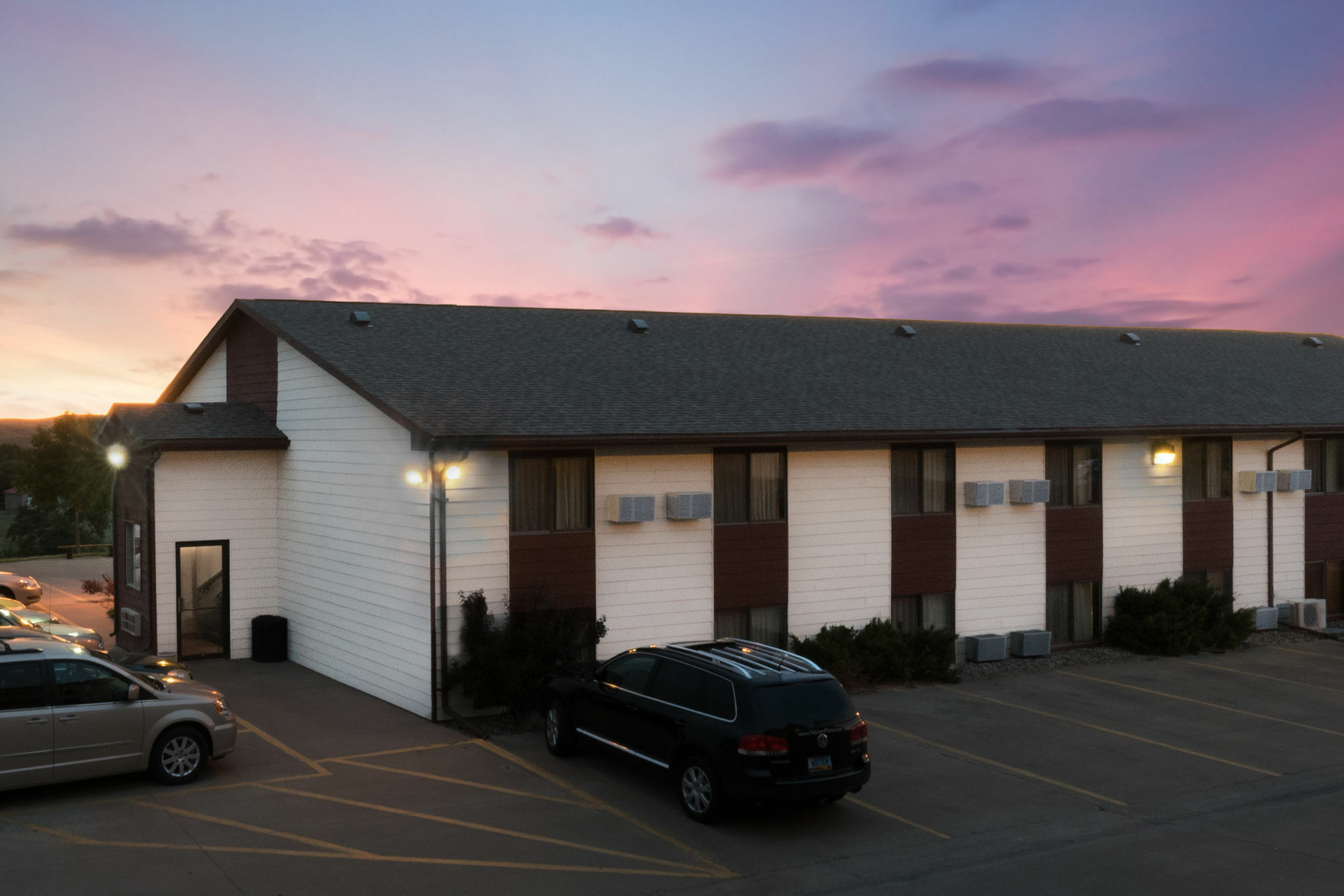 Hotel Super 8 By Wyndham Chamberlain Sd Exterior foto